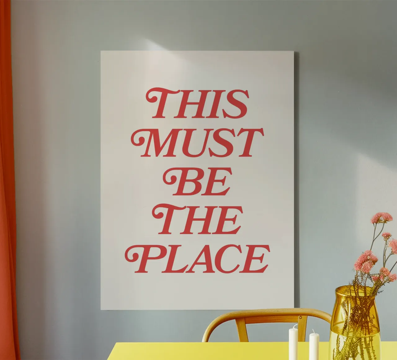Questo deve essere il posto (Beige & Red Tone) tela con Cornice a cassetta da Paigaam Studio
