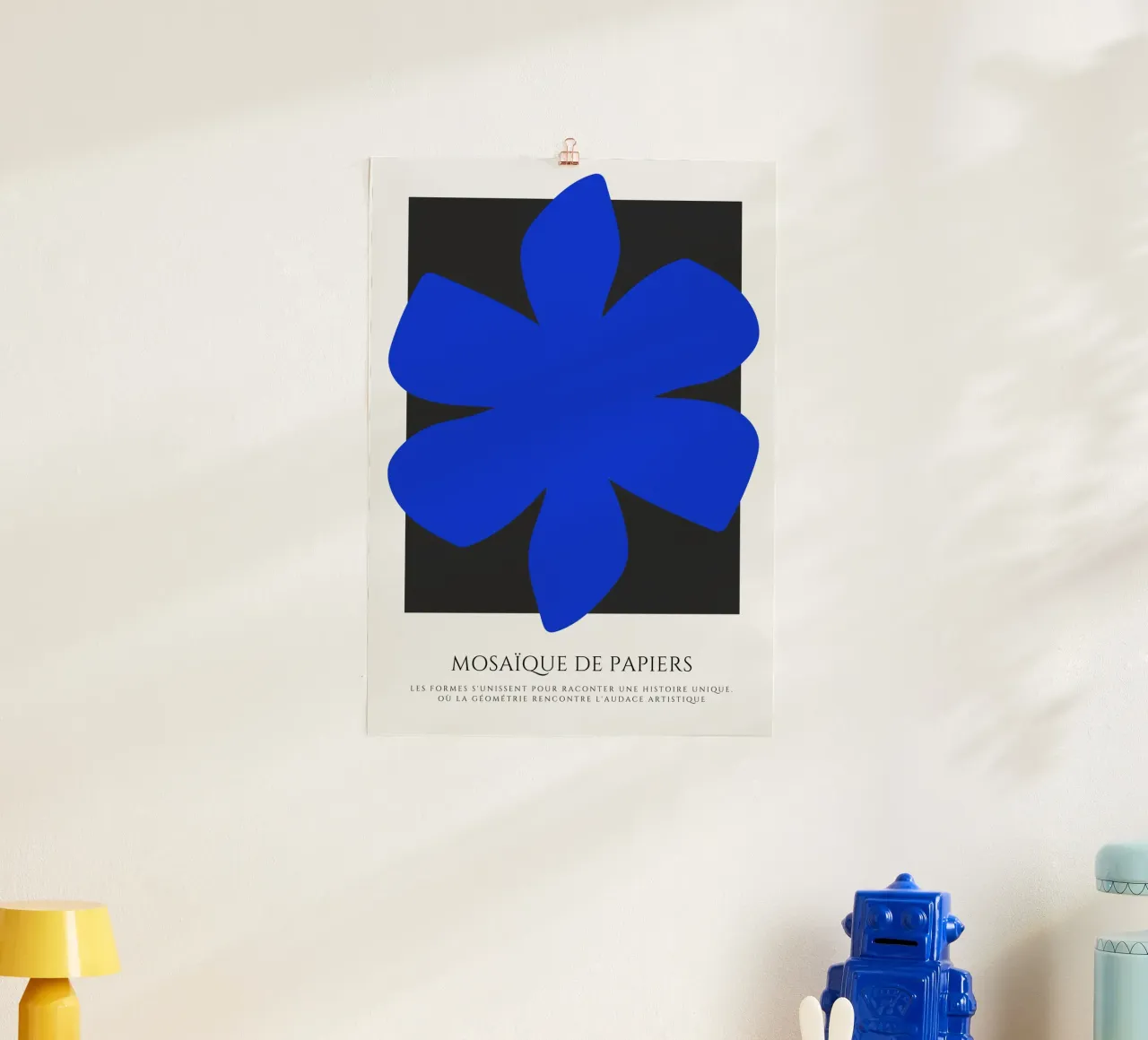 Il fiore blu poster con telaio in plastica da RS LAB STUDIO
