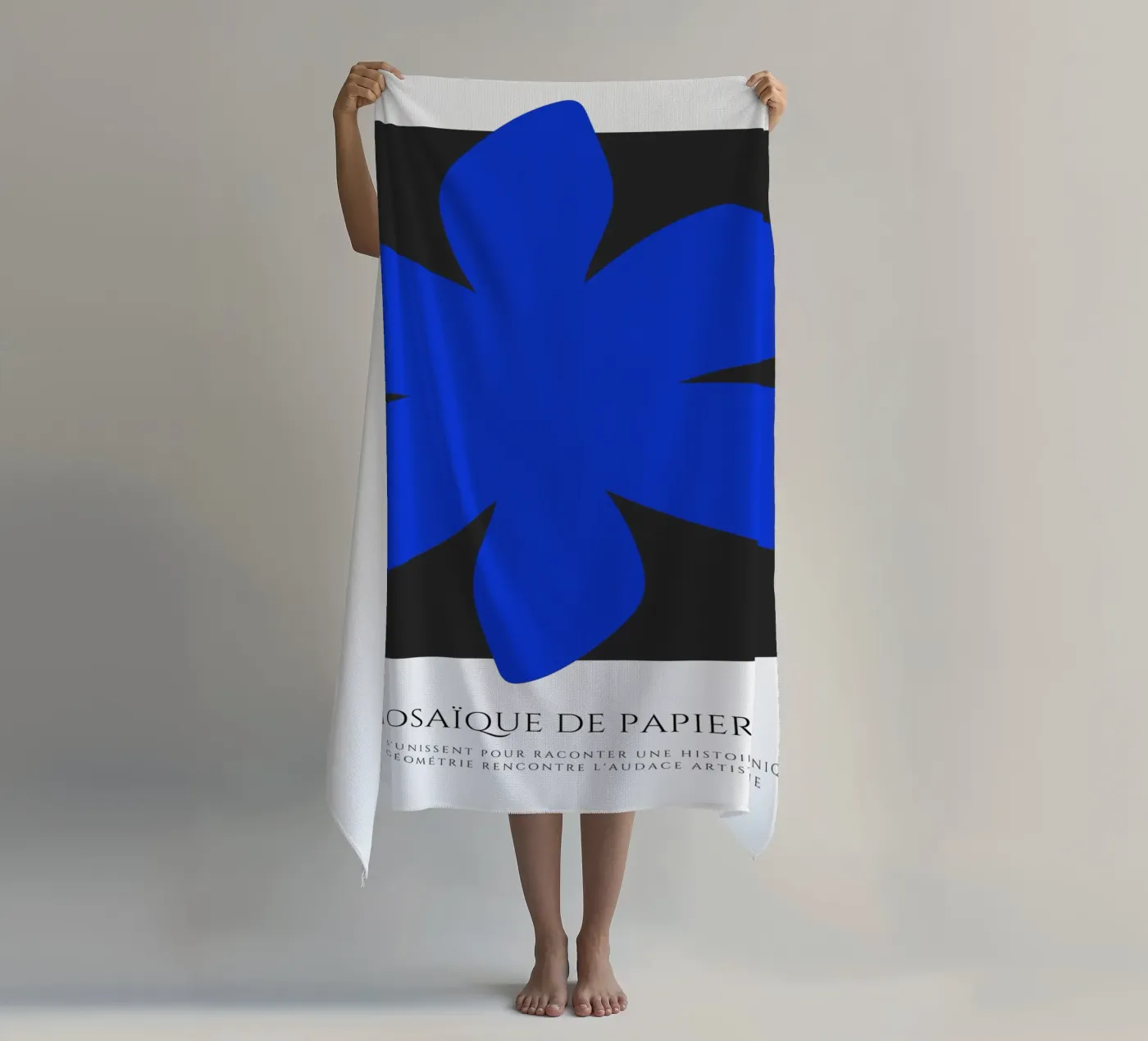 Il fiore blu telo mare da RS LAB STUDIO