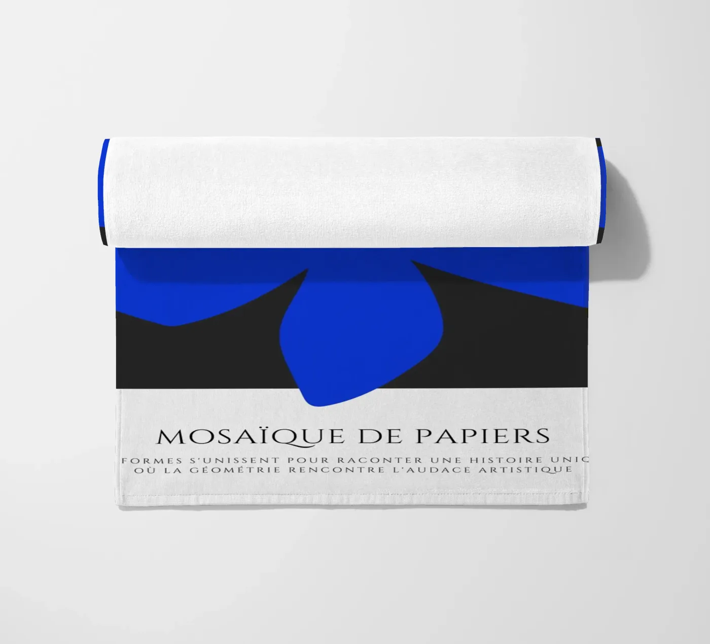 Il fiore blu telo mare da RS LAB STUDIO