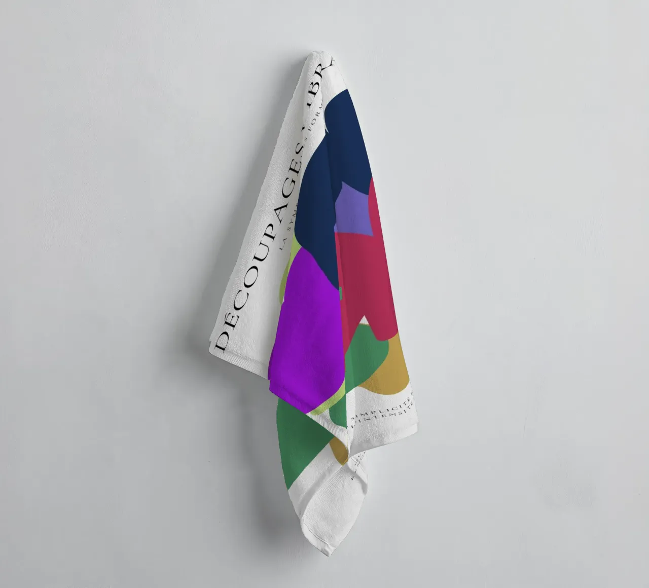 Efflorescence in Motion towel by RS LAB STUDIO