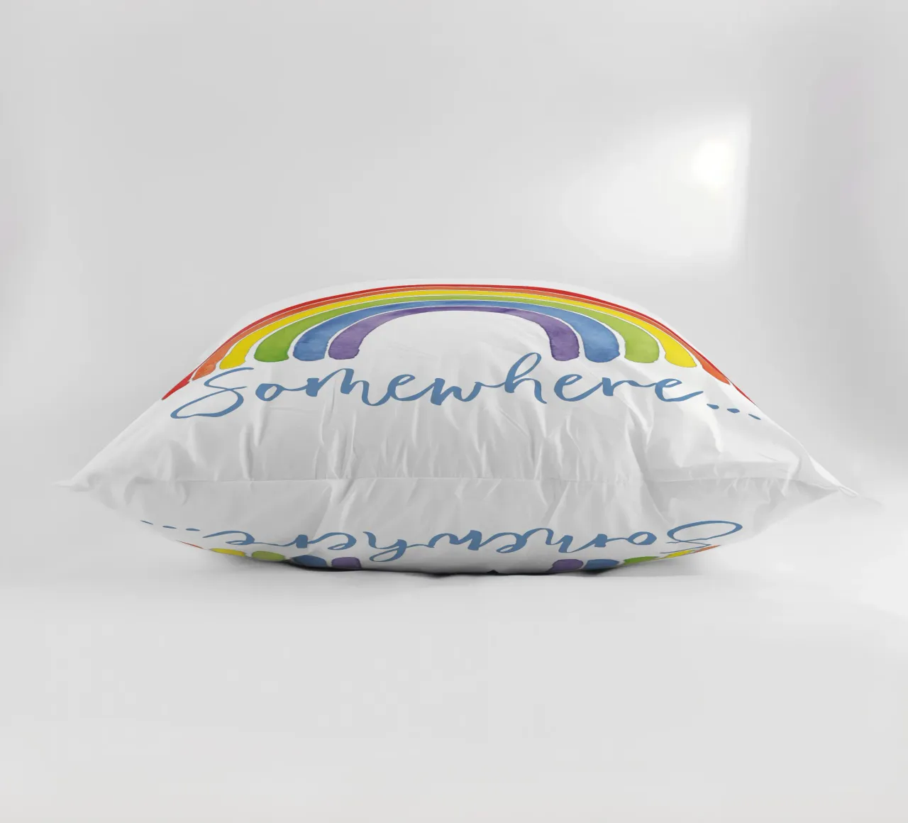Regenbogen, da qualche parte... cuscino da Stefanie Guckau