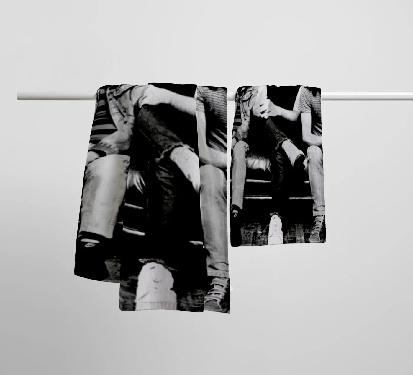 AC/DC badhanddoek van Gallery Print and Art Limited