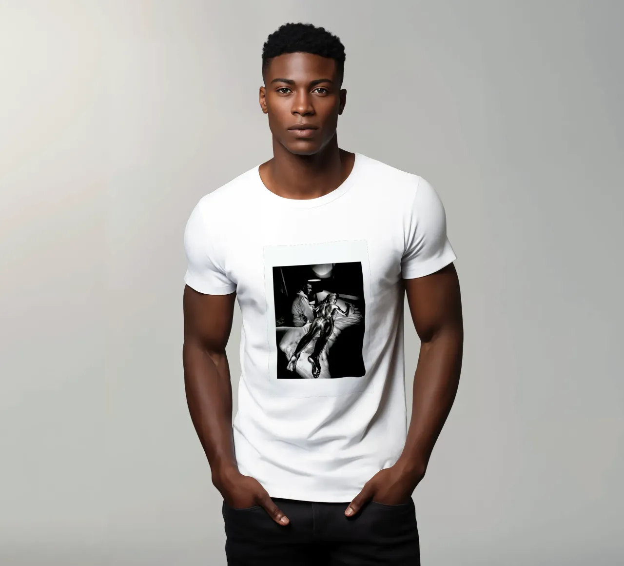 Sean Connery in Goldfinger, 1964 t-shirt da Gallery Print and Art Limited