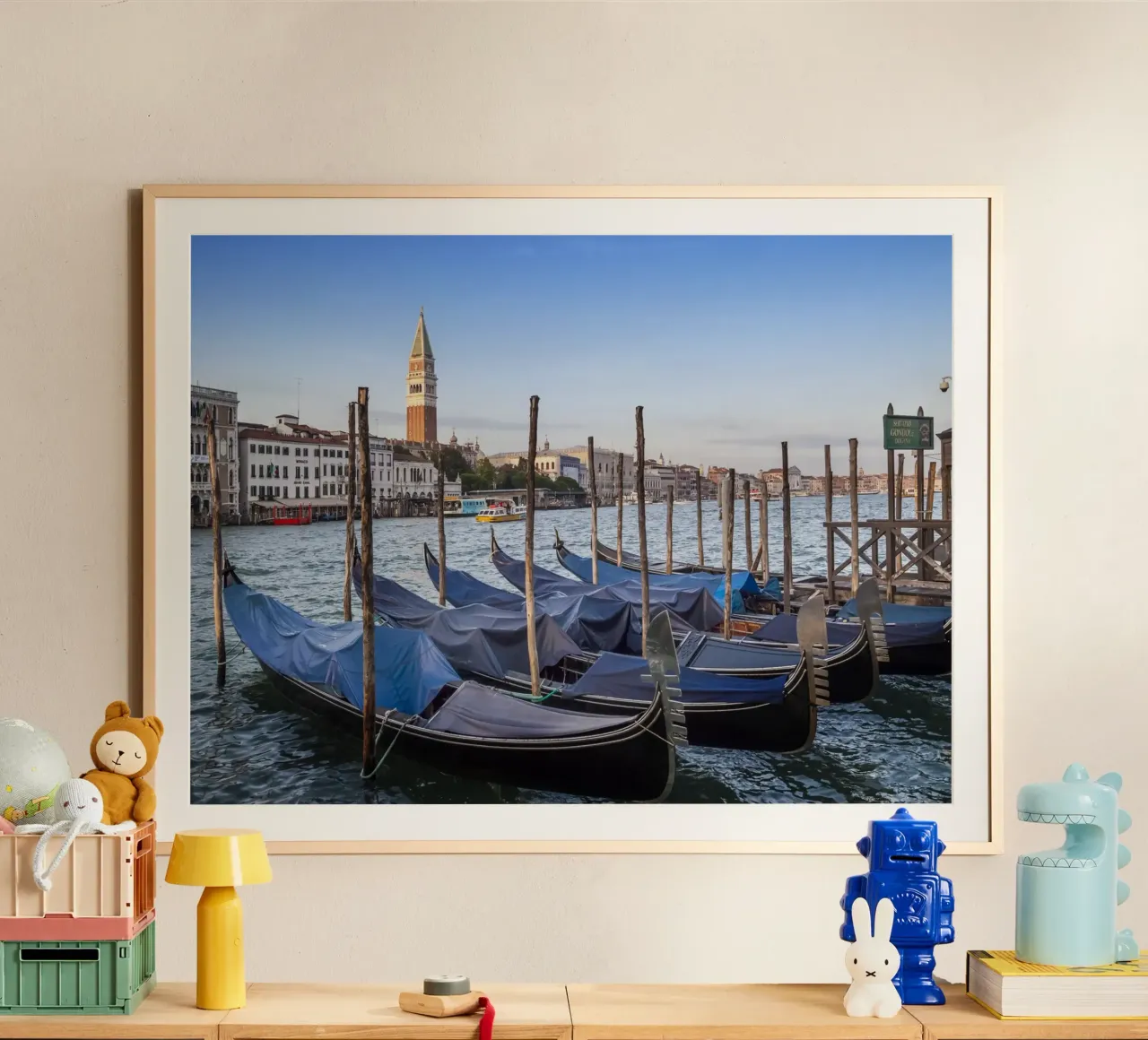 VENEZIA Canal Grande e Torre di San Marco poster con telaio in plastica da Melanie Viola