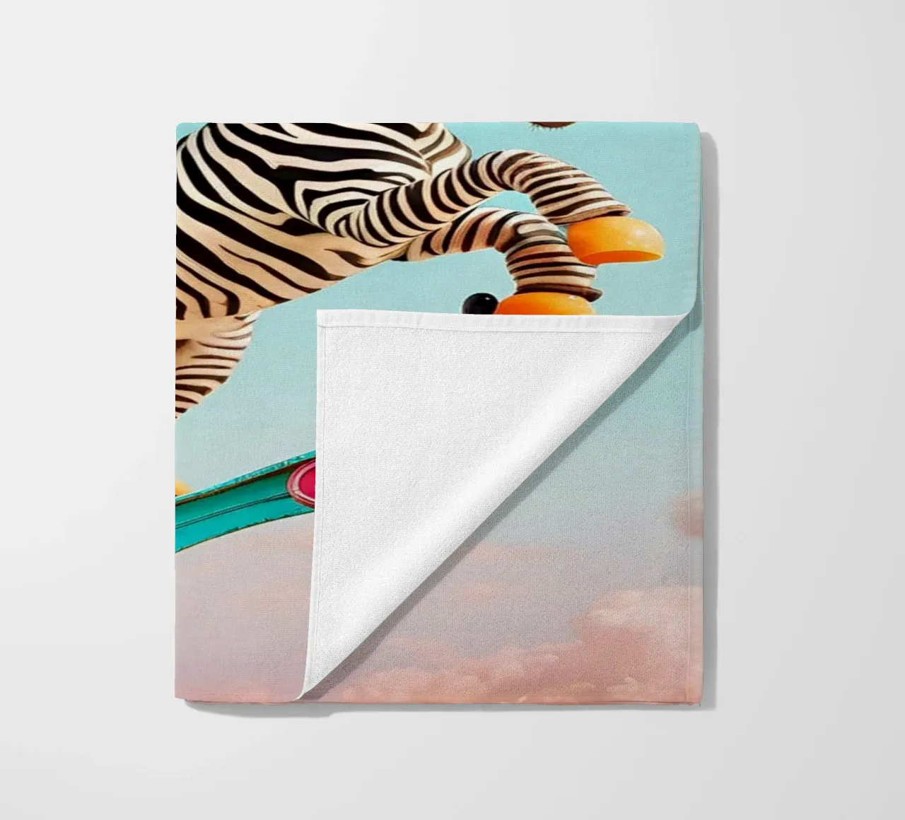 Sky-High Skateboarding Zebra Strandtuch von Doodle Dreams Art