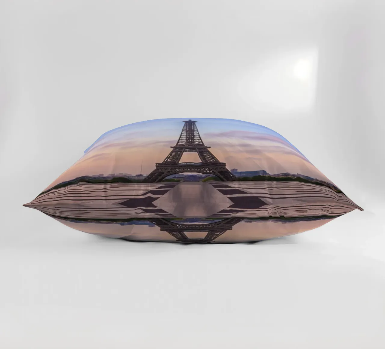 Torre Eiffel all'alba cuscino da Melanie Viola