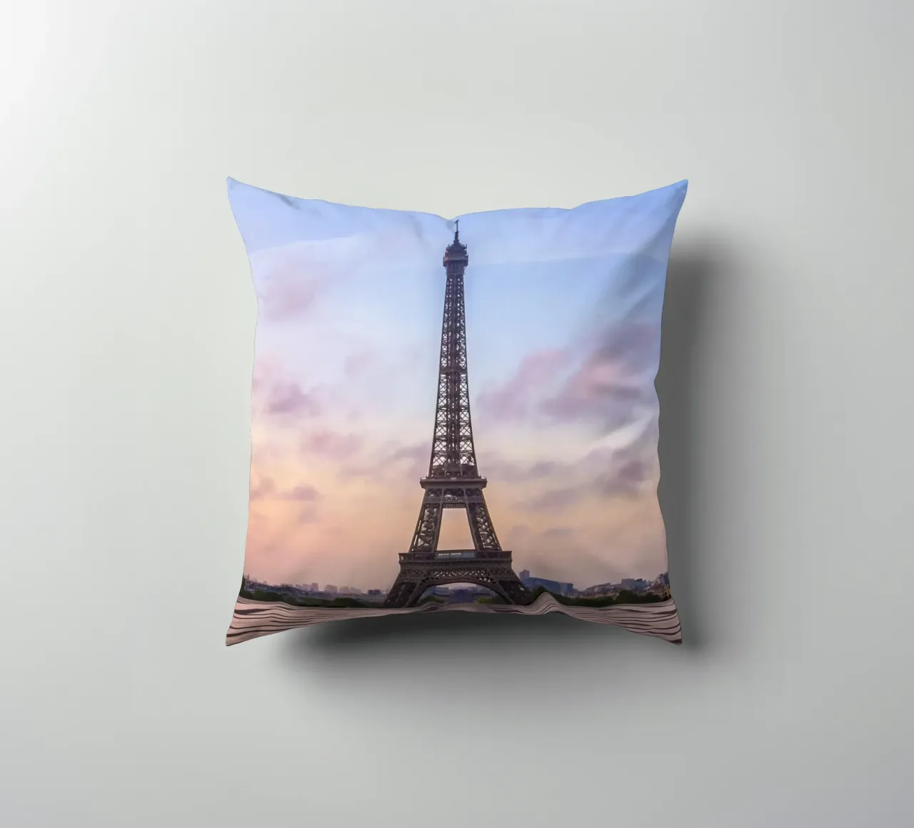 Torre Eiffel all'alba cuscino da Melanie Viola