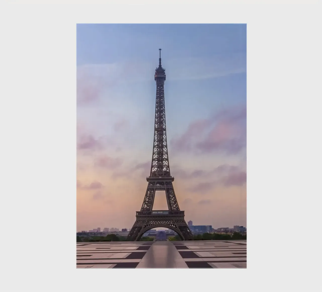 Torre Eiffel all'alba diario da Melanie Viola