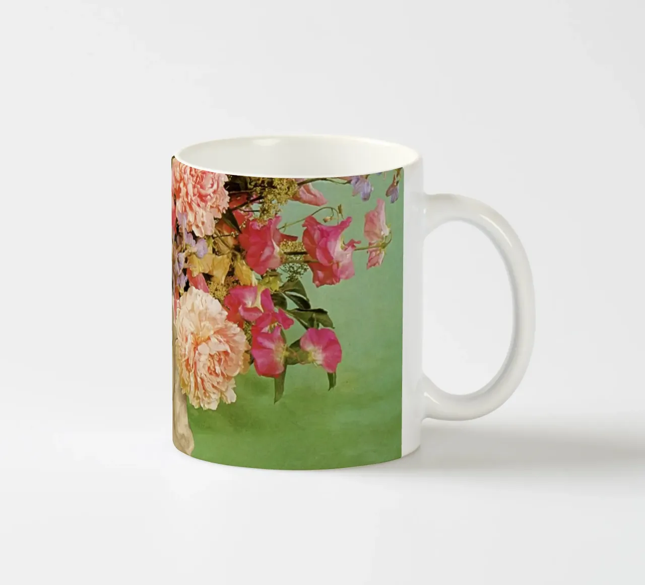 Moda floreale II tazza in ceramica da Cassia Beck Collage