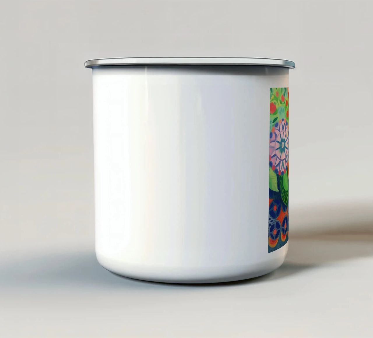 Un'esplosione di fiori colorati tazza in smalto da Carinaprint