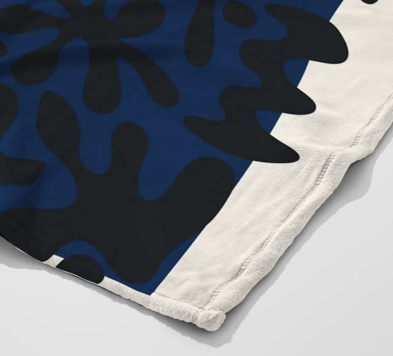 Infinite forms Fleecedecke von RS LAB STUDIO