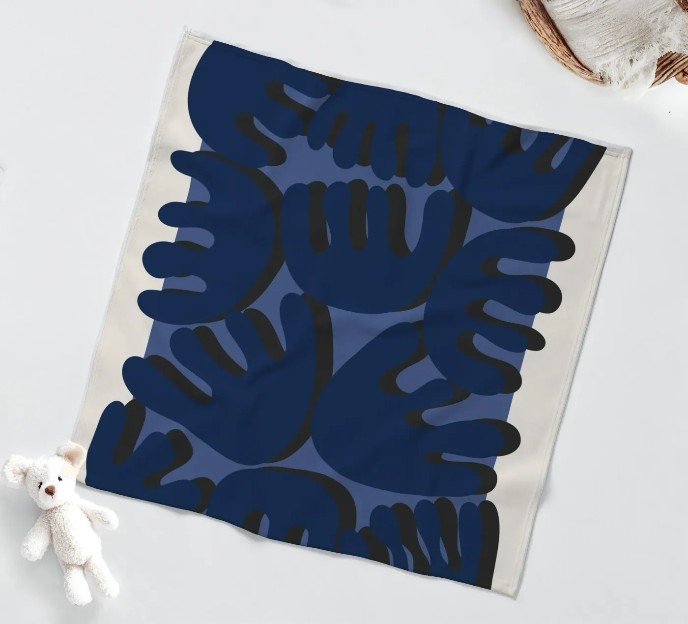 Geometria arrotondata coperta in pile da RS LAB STUDIO