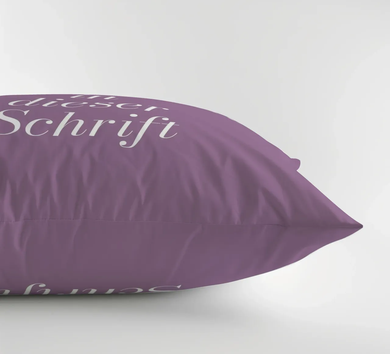 Lavendel lila mit Wunschtext kussen van BAINAI KIDS