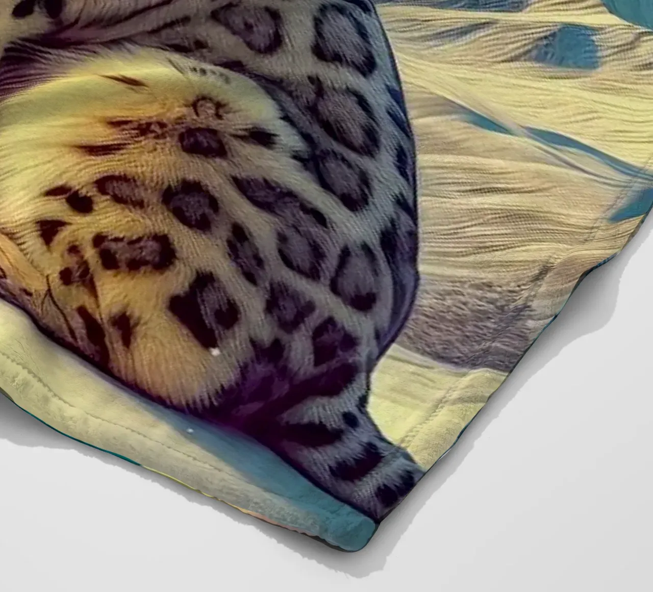 WEISSER LEOPARD Fleecedecke von RUBIANT ART