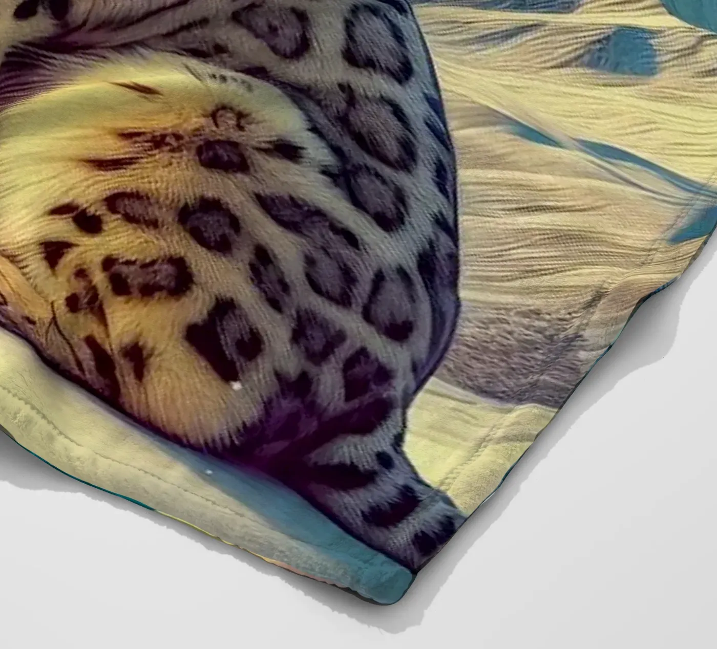 WEISSER LEOPARD Fleecedecke von RUBIANT ART