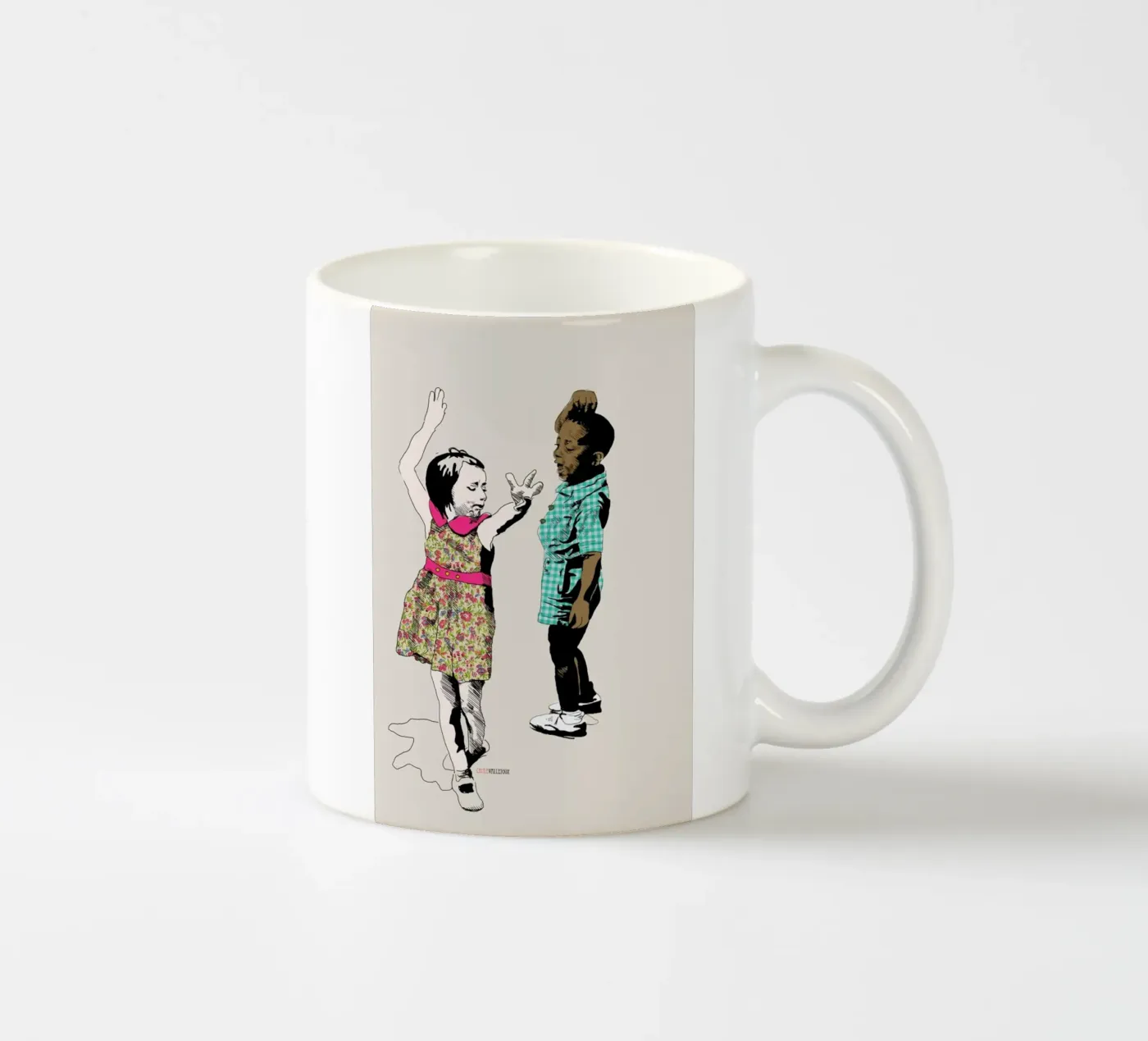 Dancing Kid Keramik Tasse von La Belette Rose