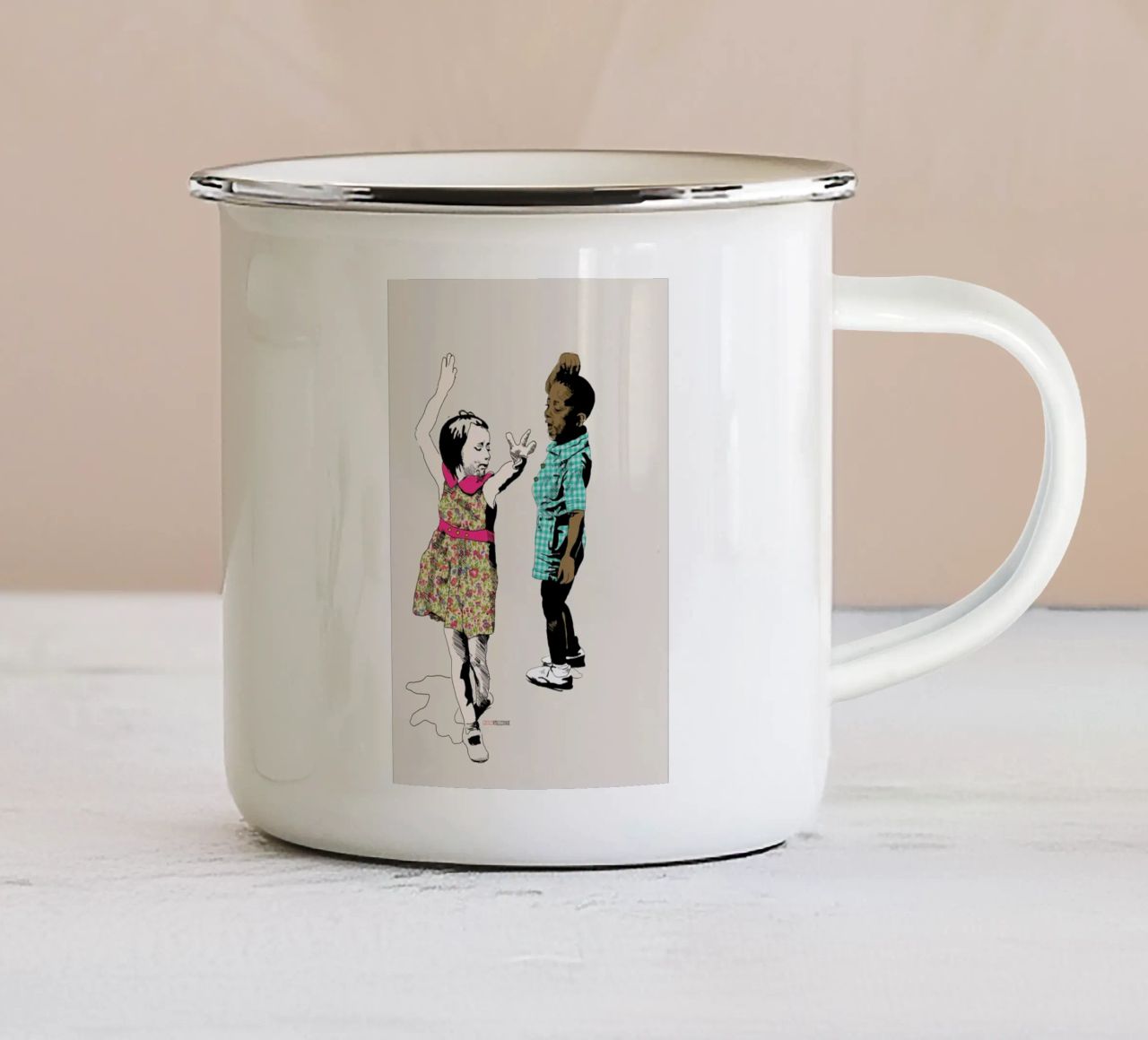 Dancing Kid tazza in smalto da La Belette Rose