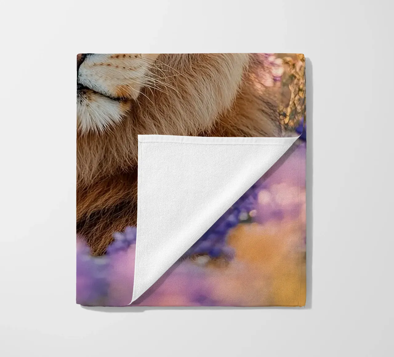 Leone telo mare da Nikis Art Studio