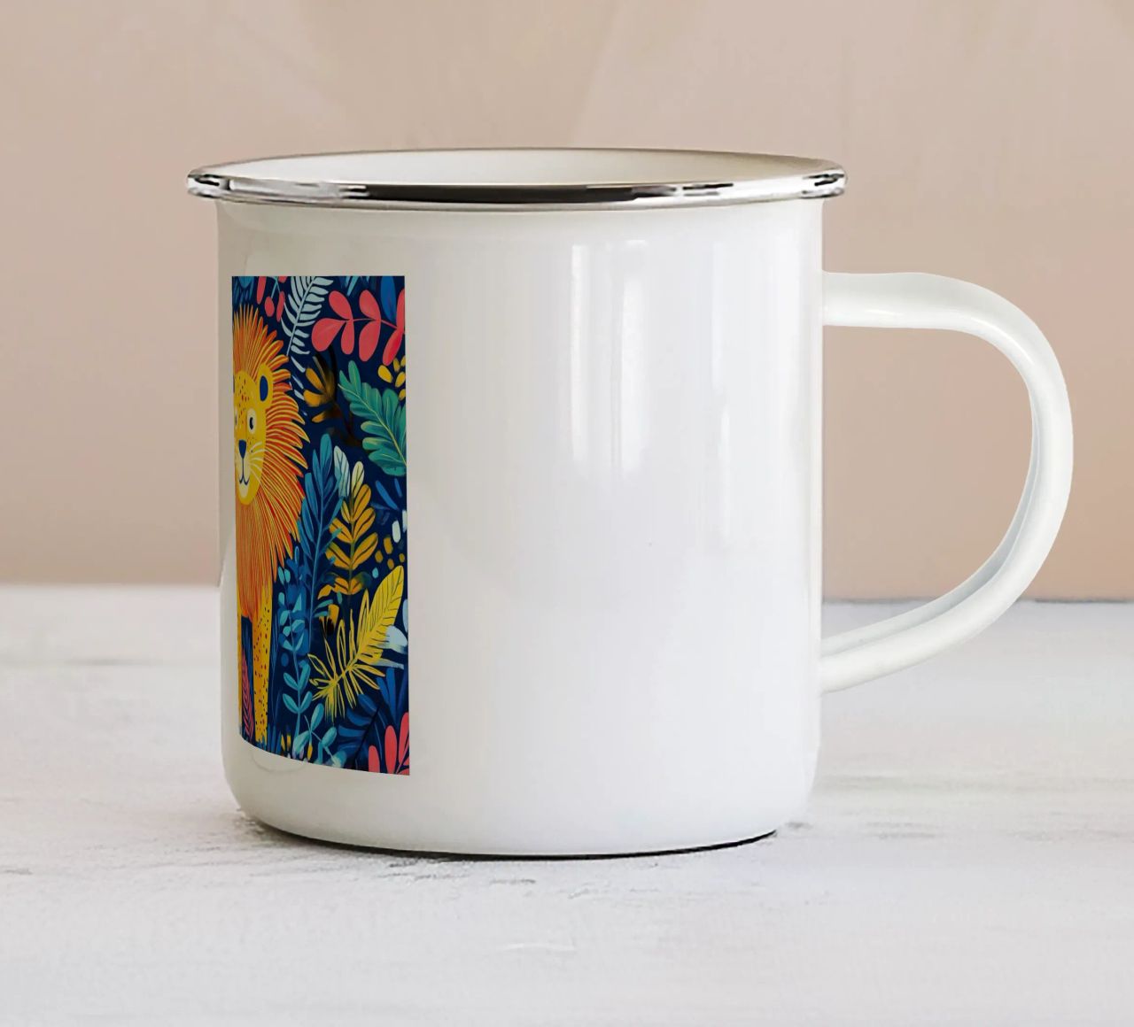 Majesté de la savane : le lion s'éveille mug en émail de Nikis Art Studio