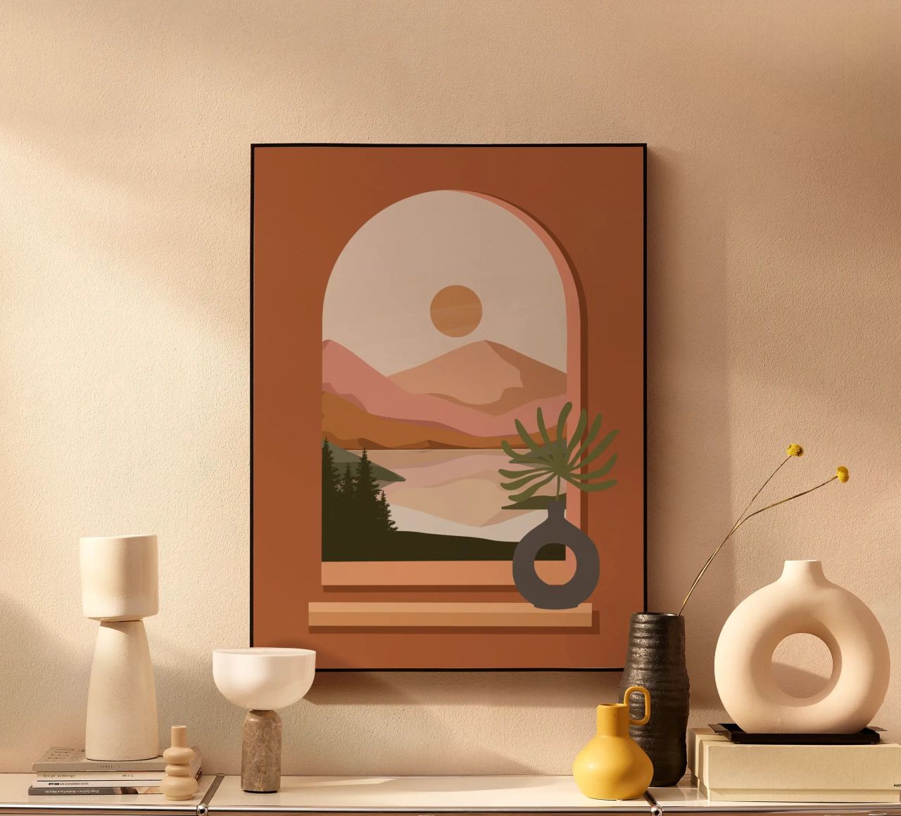Vase with a green plant in front of an arched window alluminio dibond da LisaArtes