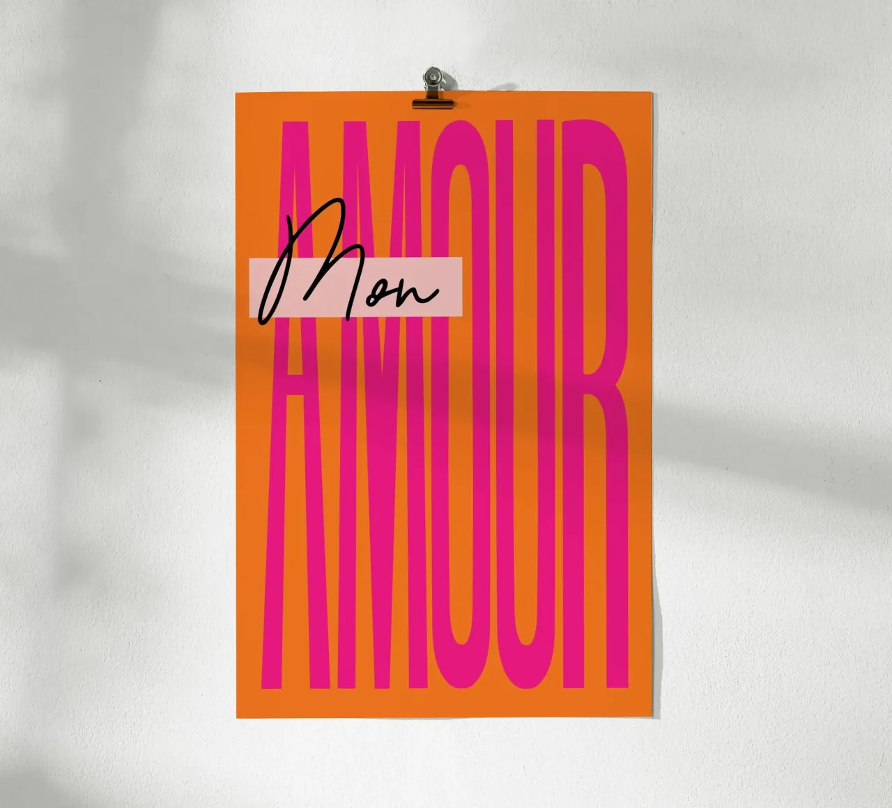 Mon Amour - Arancione rosa poster con telaio in plastica da Malou-Studio