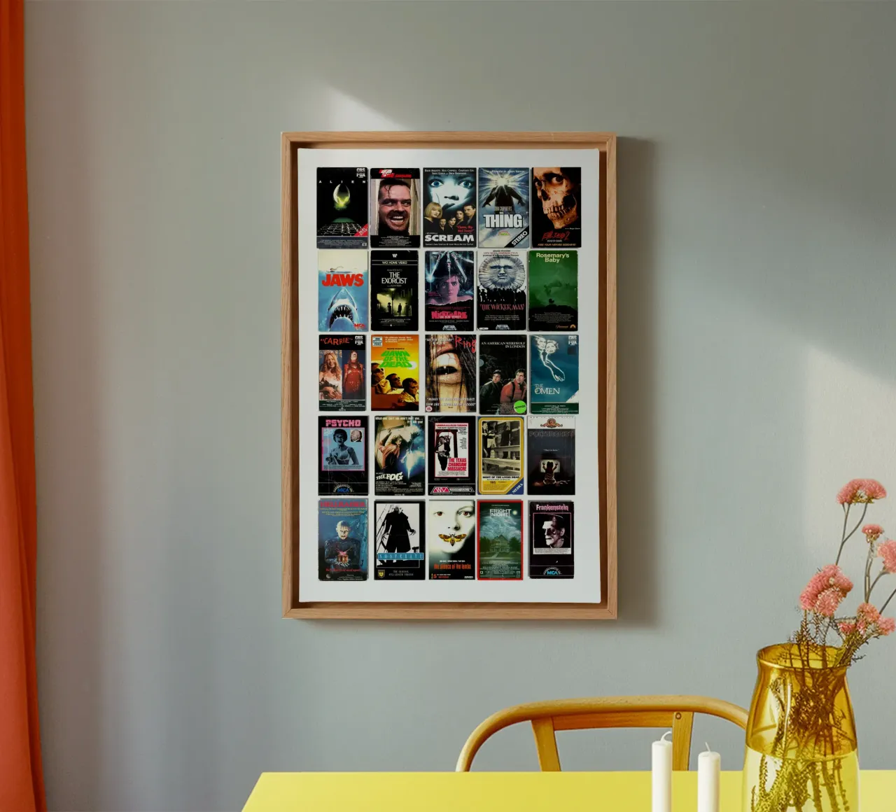I più grandi film dell'orrore - Copertine di VHS d'epoca tela con Cornice a cassetta da MrMustardPrints