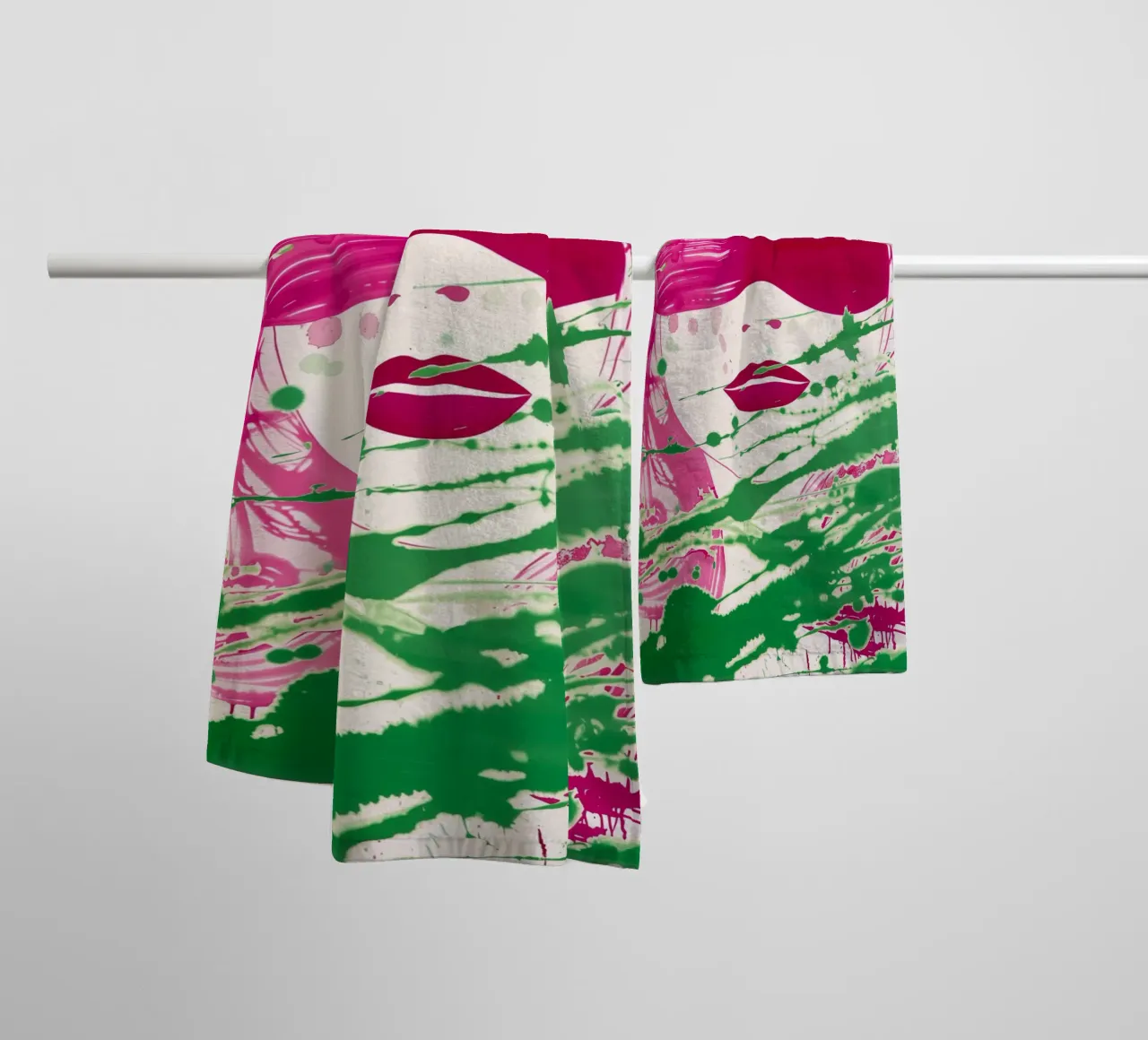 Donna bendata | Action painting con colori al neon asciugamano da bagno da Autofocus