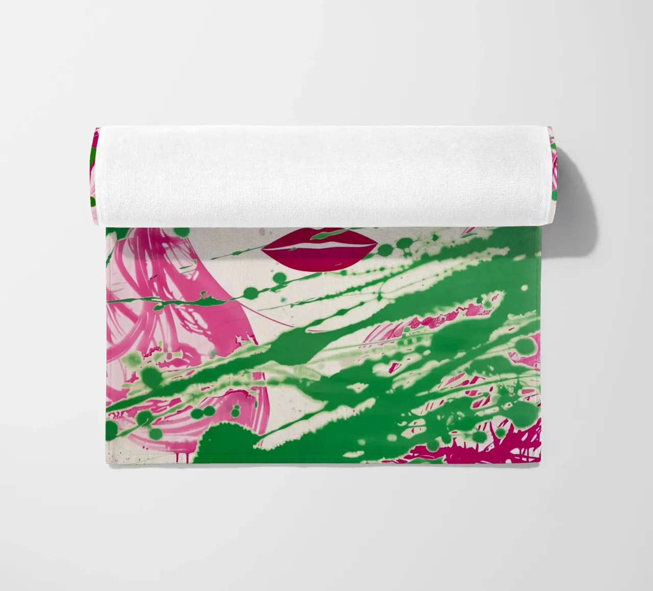 Donna bendata | Action painting con colori al neon telo mare da Autofocus