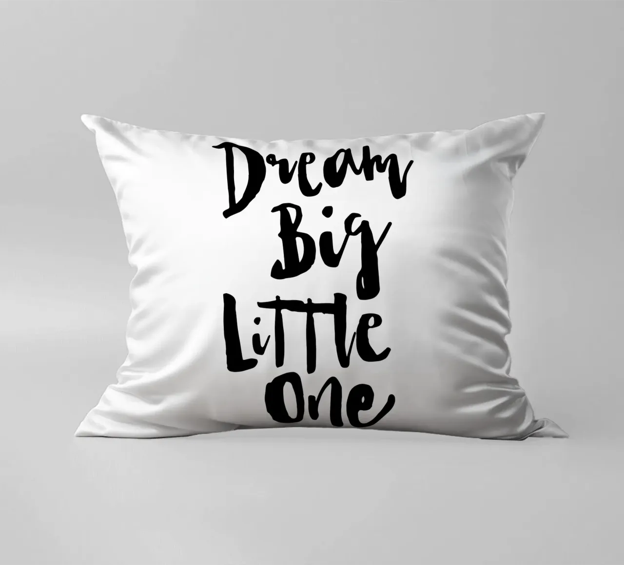 Dream Big Little One en blanco y negro cojín de THE MOTIVATED TYPE