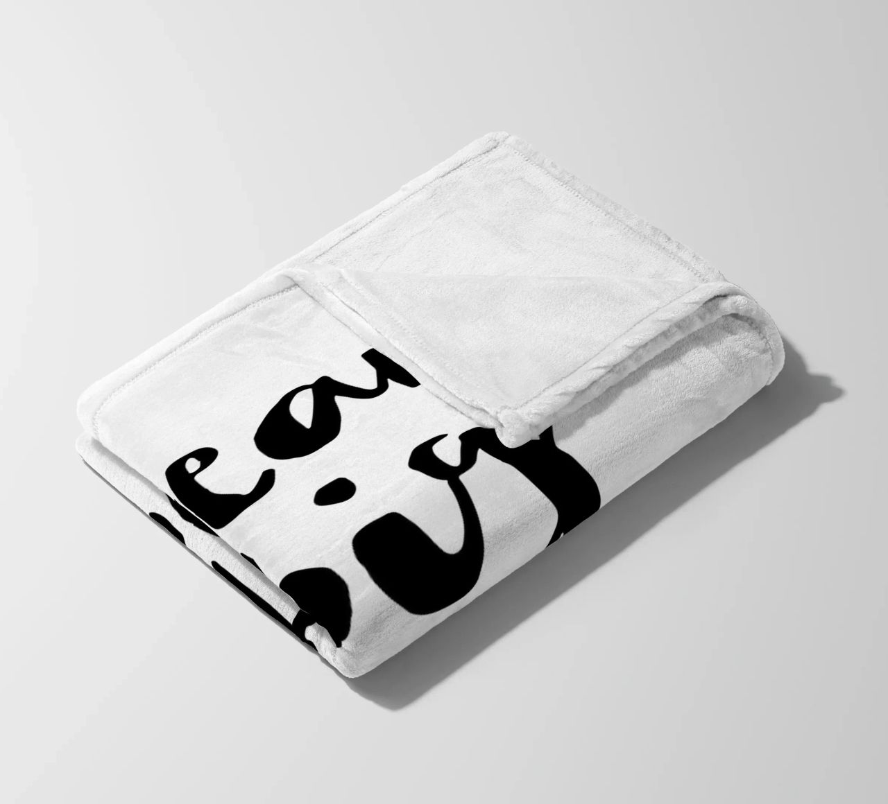 Sogna in grande piccolo in bianco e nero coperta in pile da THE MOTIVATED TYPE