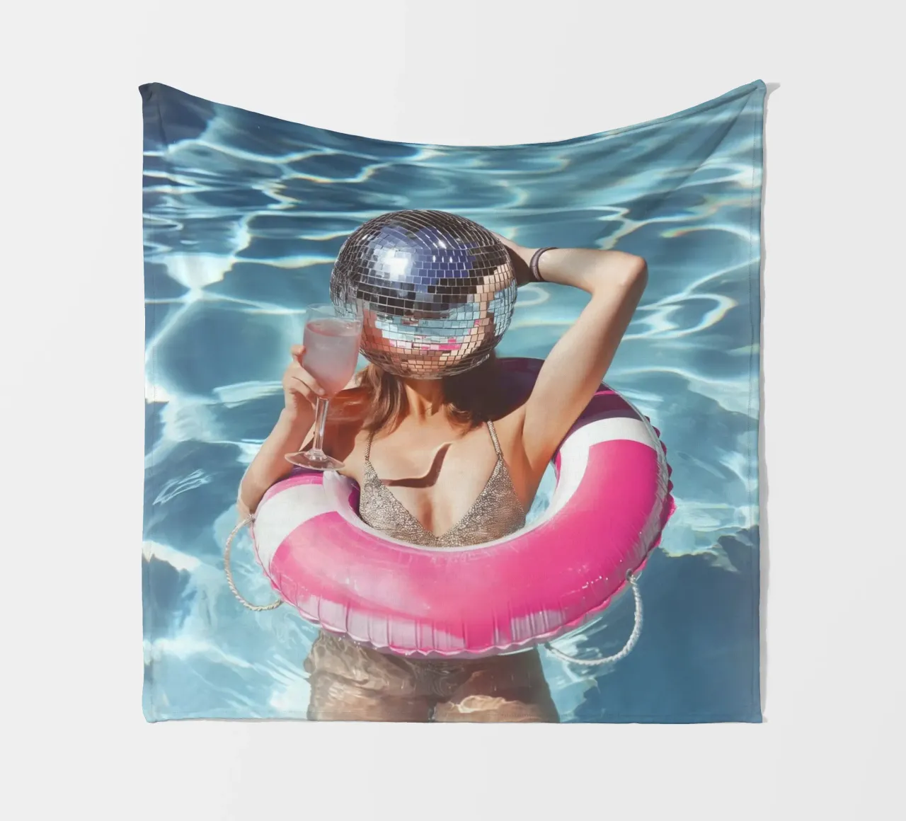 Poolparty Fleecedecke von Malou-Studio