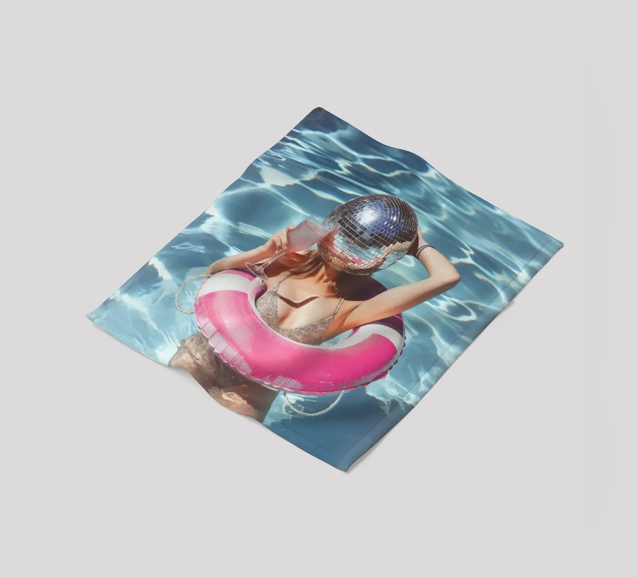 Poolparty Fleecedecke von Malou-Studio