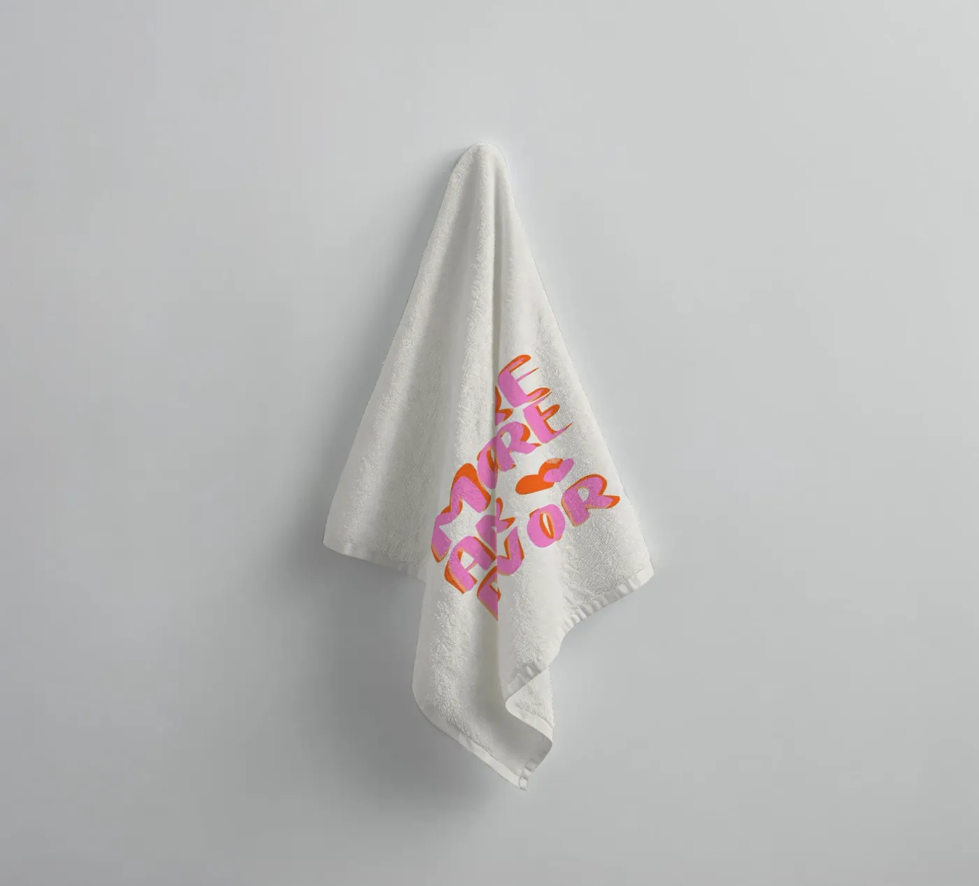 More Amore por Favore asciugamano da bagno da Malou-Studio