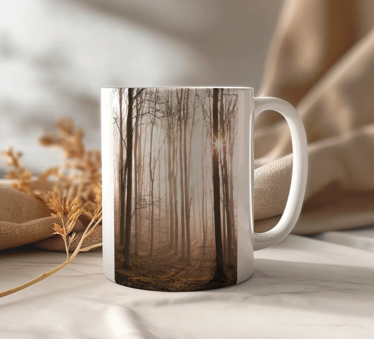 Foresta mistica nella luce del mattino - Fotografia murale della natura tazza in ceramica da Whole©