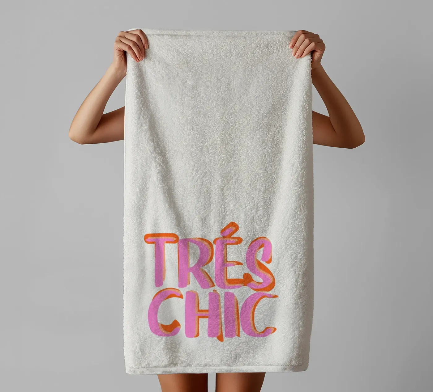 Trés Chic towel by Malou-Studio