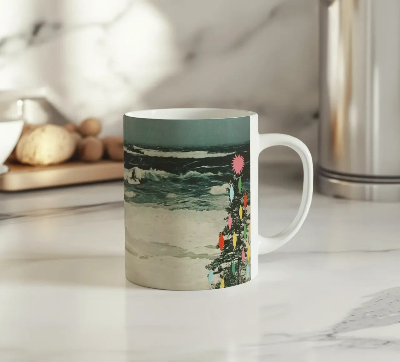 Spiaggia di Natale tazza in ceramica da Cassia Beck Collage