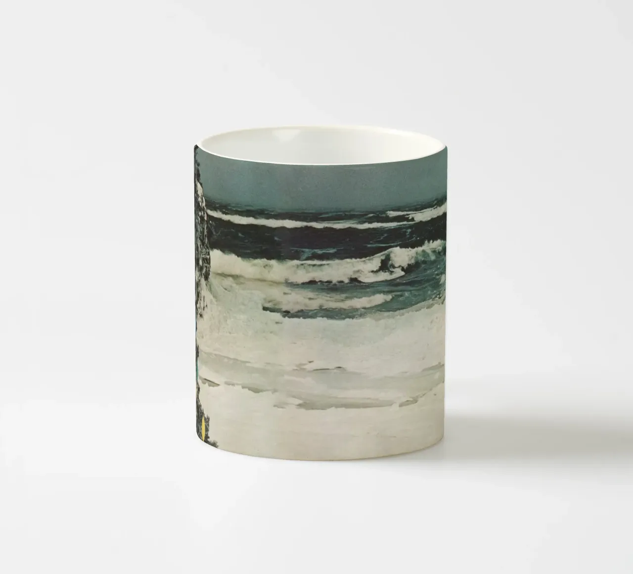 Spiaggia di Natale tazza in ceramica da Cassia Beck Collage