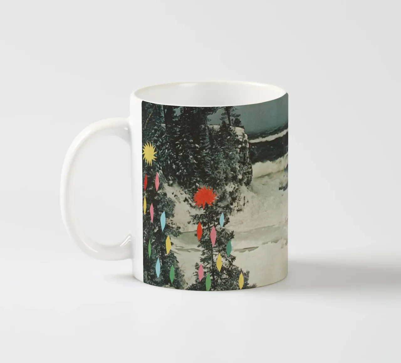Spiaggia di Natale tazza in ceramica da Cassia Beck Collage