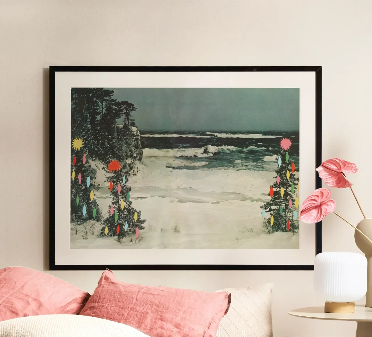 Spiaggia di Natale poster con telaio in legno da Cassia Beck Collage