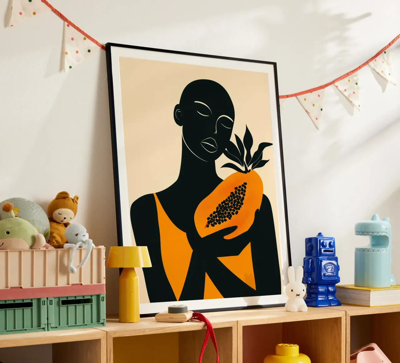 Donna africana con papaya arancione poster con telaio in alluminio da Autofocus