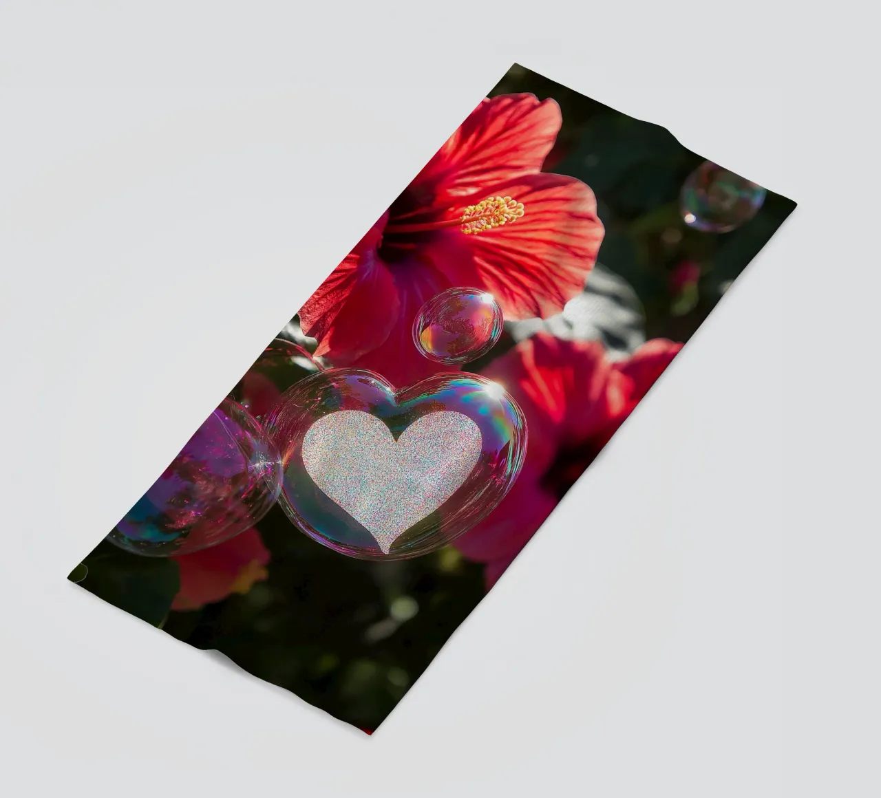 Zerbrechliche Liebe - Rot Strandtuch von Malou-Studio