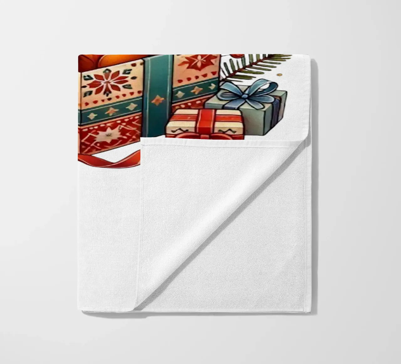 Renard festif dans une boîte cadeau de Noël serviette de plage de FluffyToons