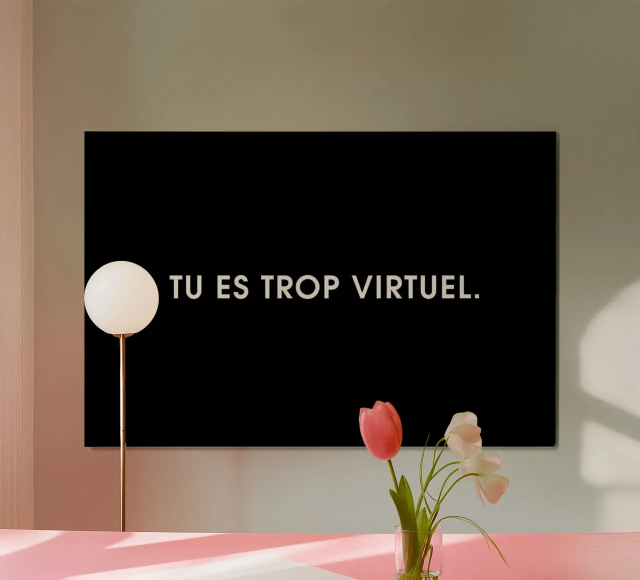 Tu es trop virtuel - Black poster con telaio in legno da Intertitres