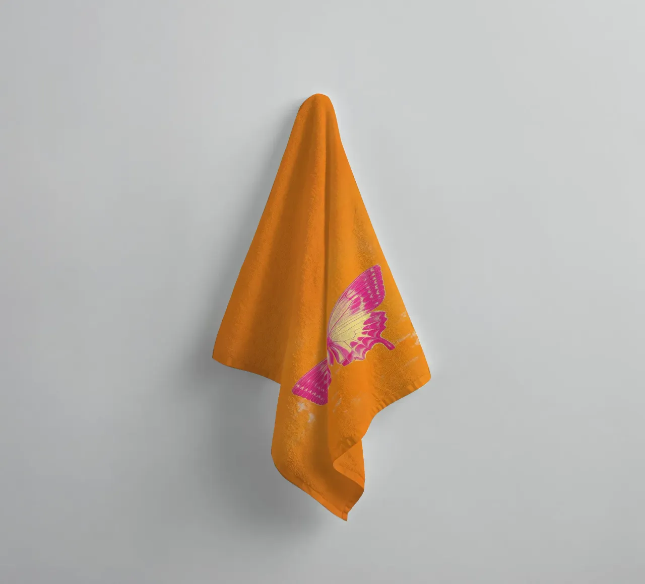 Farfalla rosa asciugamano da bagno da Malou-Studio