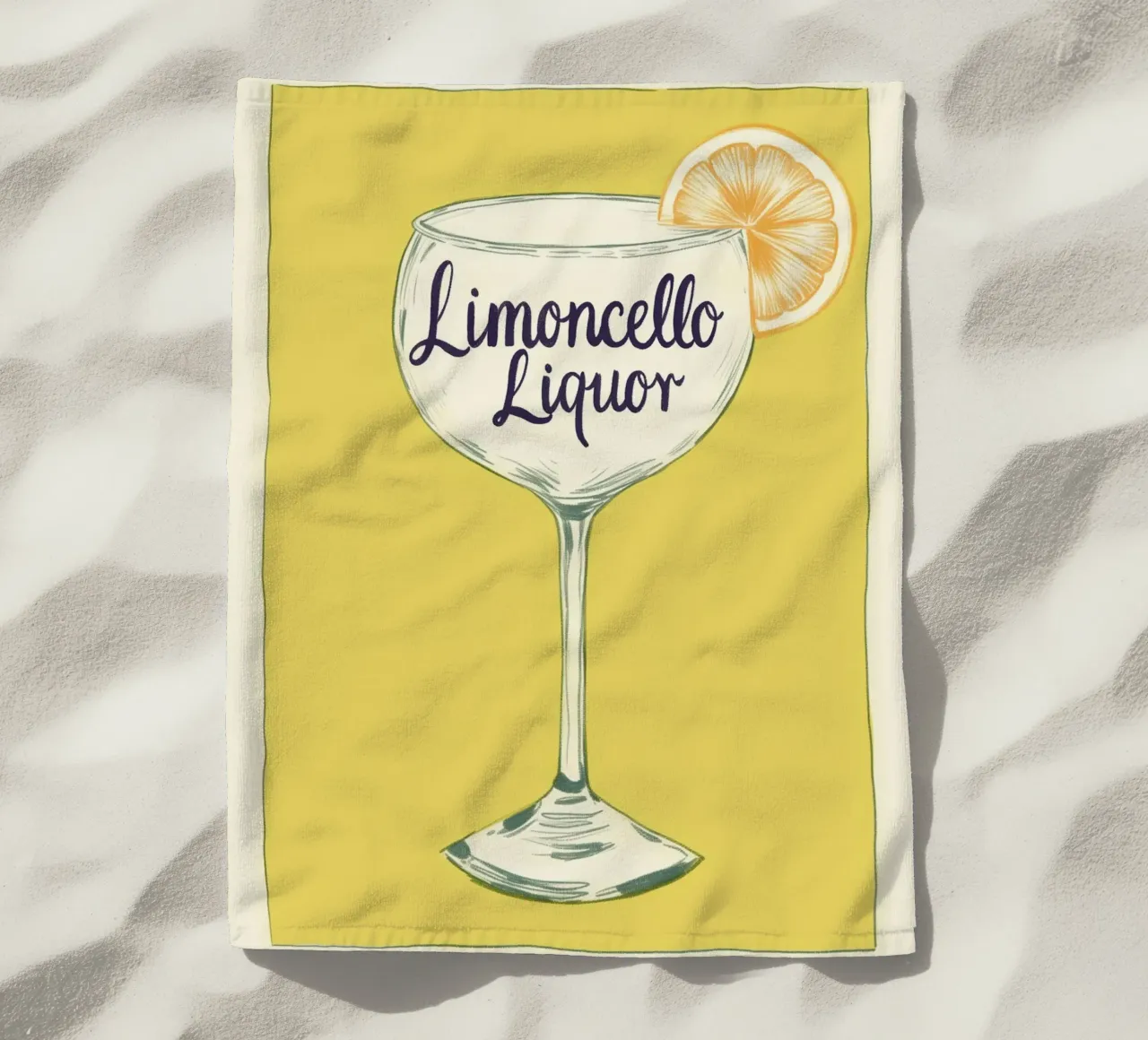 Limoncello Cocktail Kunst beach towel by Carinaprint