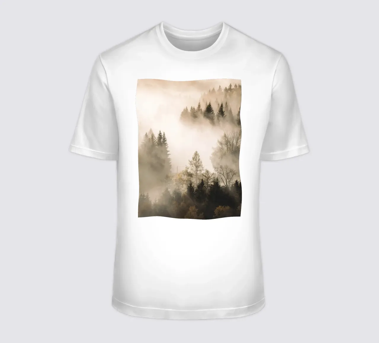 Foresta di nuvole in autunno - Atmosfera mistica della foresta t-shirt da Whole©