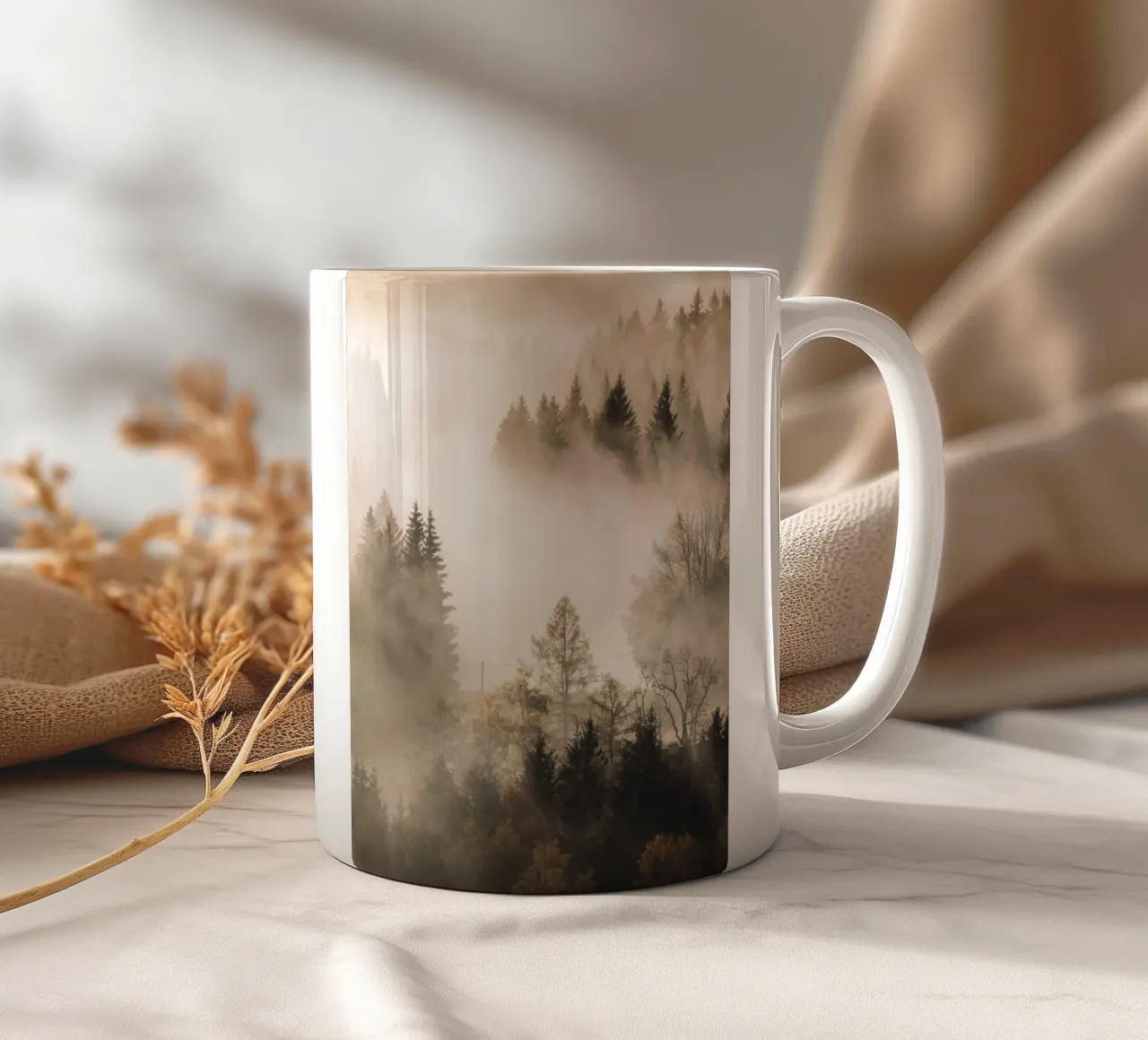 Foresta di nuvole in autunno - Atmosfera mistica della foresta tazza in ceramica da Whole©
