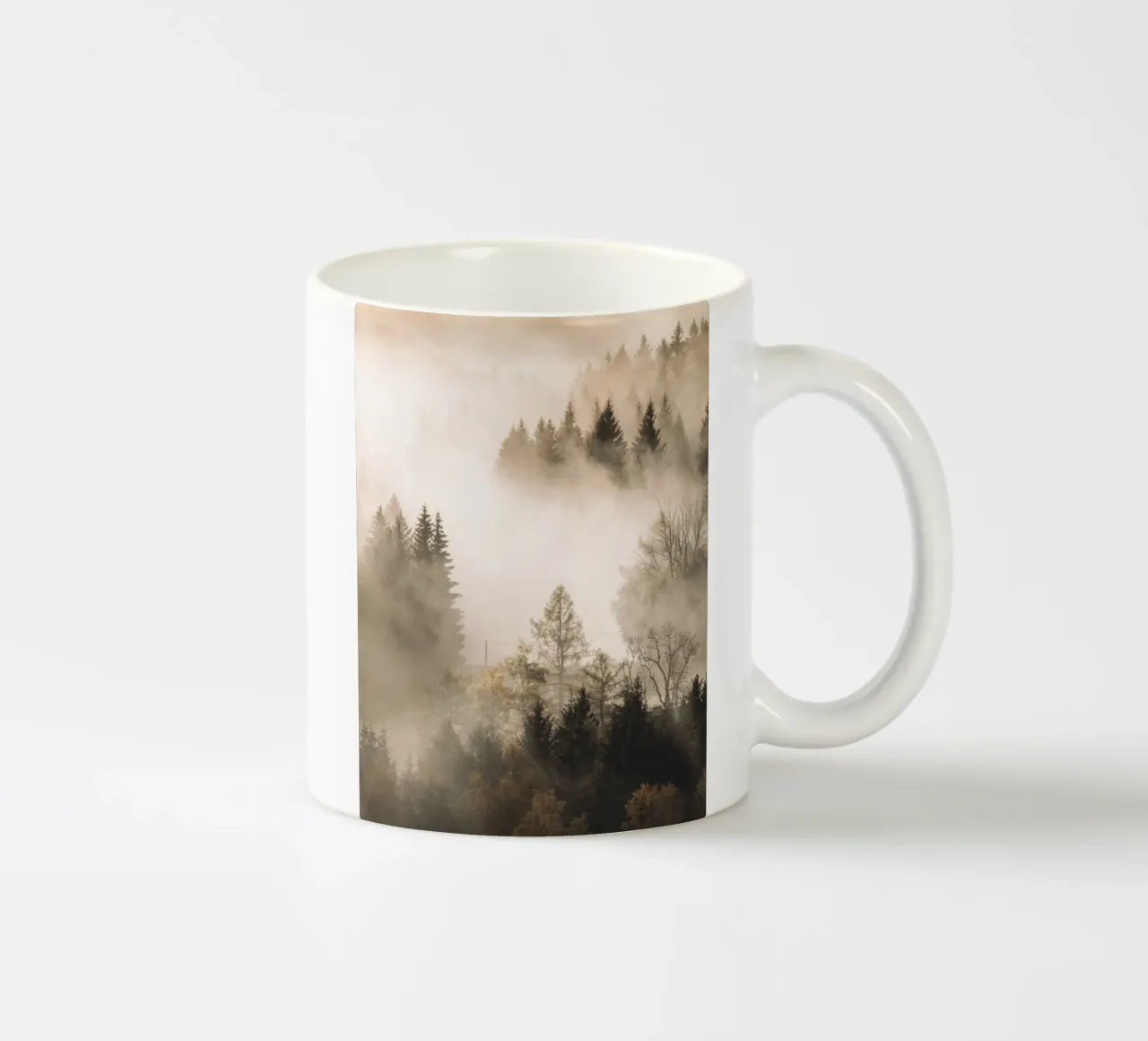 Foresta di nuvole in autunno - Atmosfera mistica della foresta tazza in ceramica da Whole©