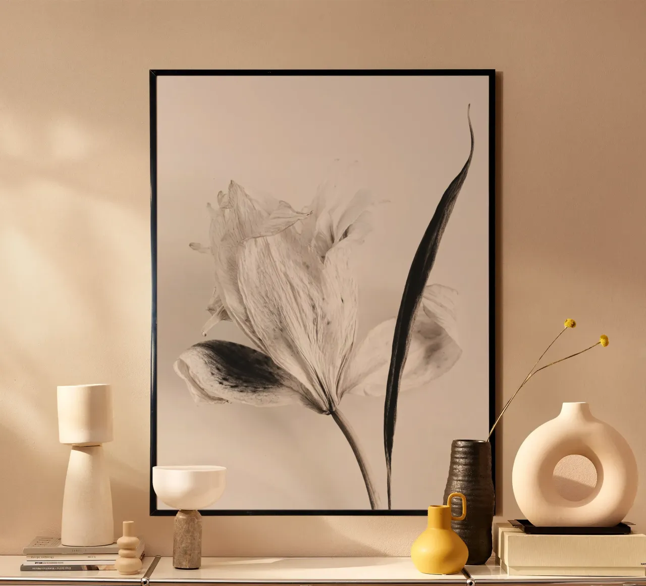 Arte dei tulipani d'epoca - design floreale senza tempo in color seppia carta hahnemühle da Whole©